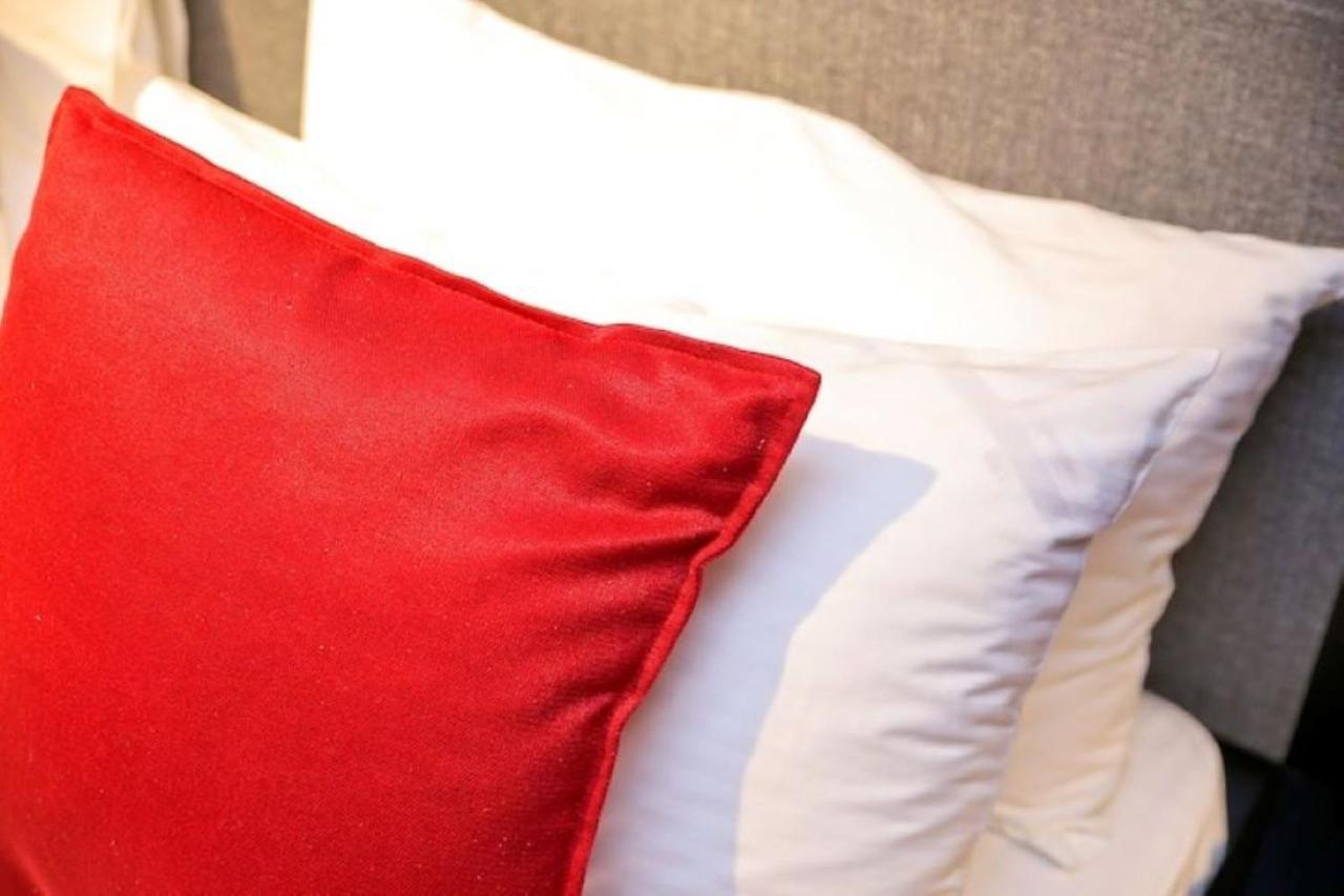 Maritime Luxury Suites George Town Eksteriør bilde