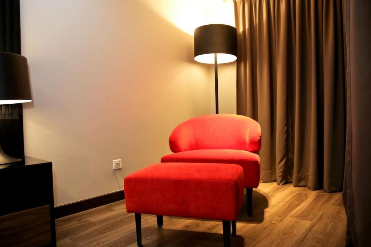 Maritime Luxury Suites George Town Eksteriør bilde