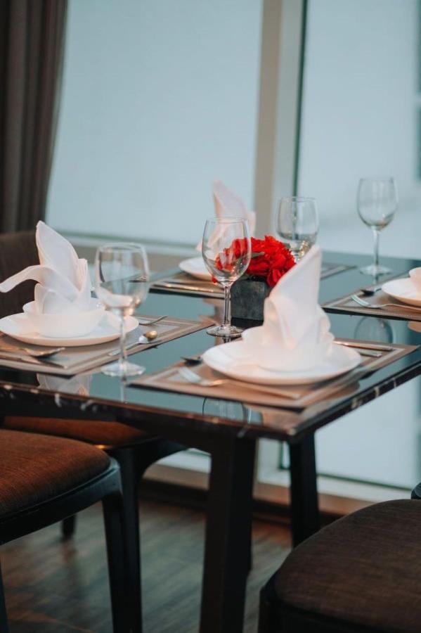 Maritime Luxury Suites George Town Eksteriør bilde